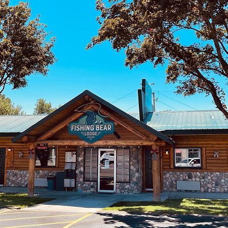The Fishing Bear Lodge Ashton Bagian luar foto