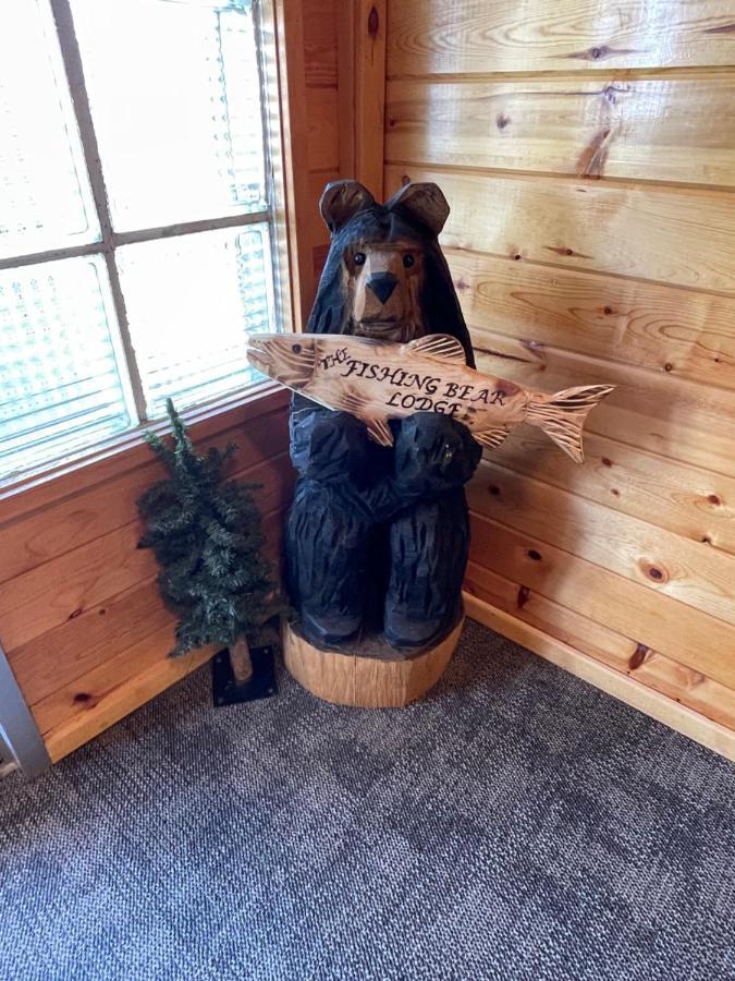 The Fishing Bear Lodge Ashton Bagian luar foto