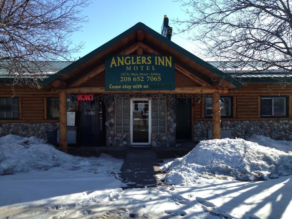The Fishing Bear Lodge Ashton Bagian luar foto